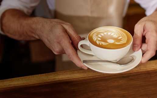 Cómo Costa Coffee utiliza las soluciones de Comarch para impulsar la lealtad de sus clientes (y más)